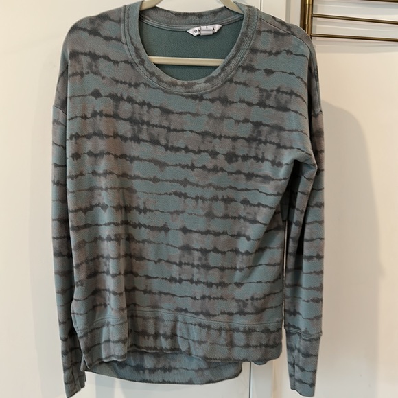 Athleta size Small tie dye sweatshirt only $30! - Picture 2 of 5